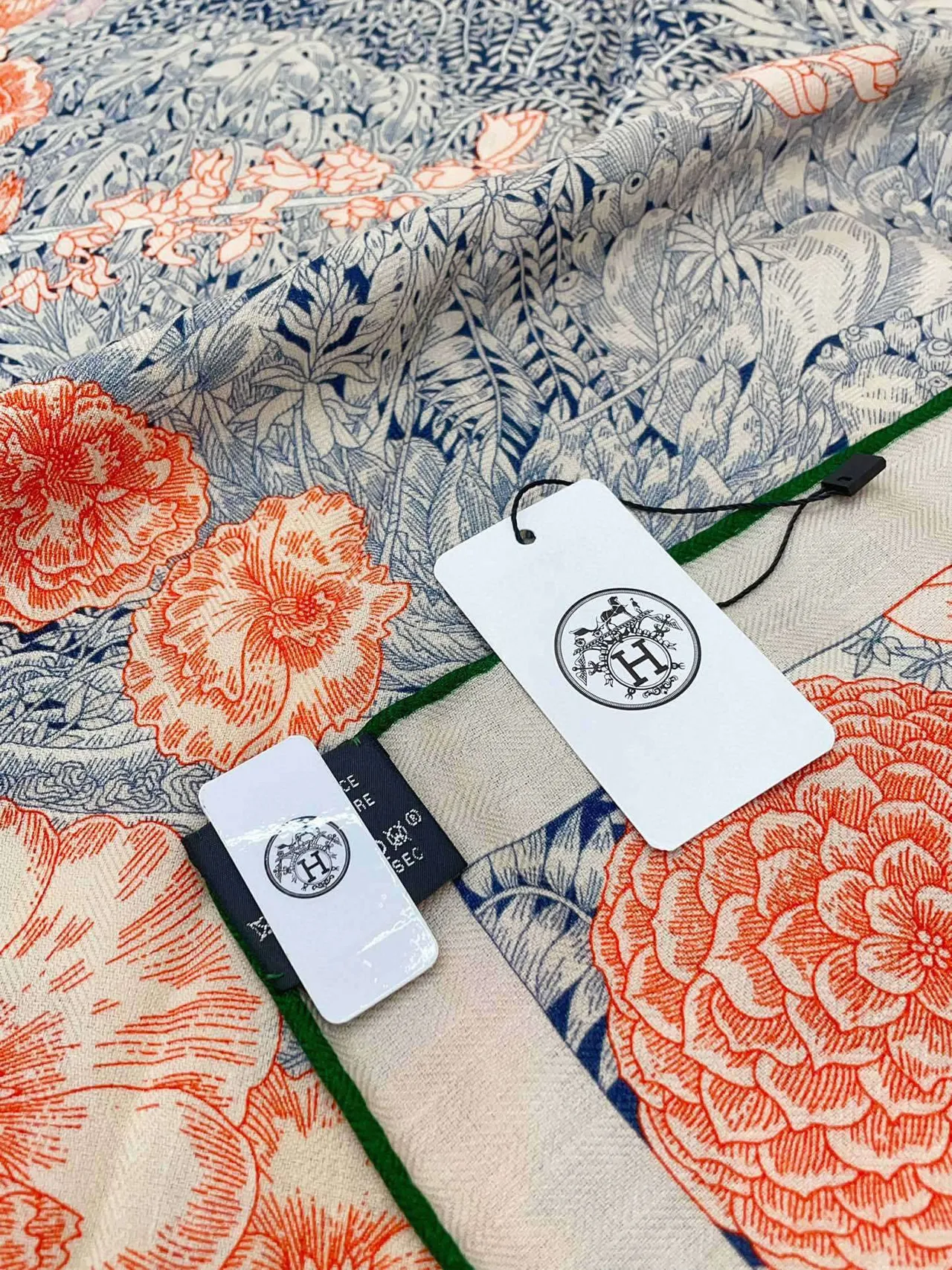 Hermès Écharpe de Soie Imprimée Floral Botanique 8