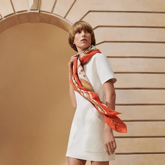 Hermès জ্যামিতিক কমলা খৈরা রেশম স্কার্ফ 3