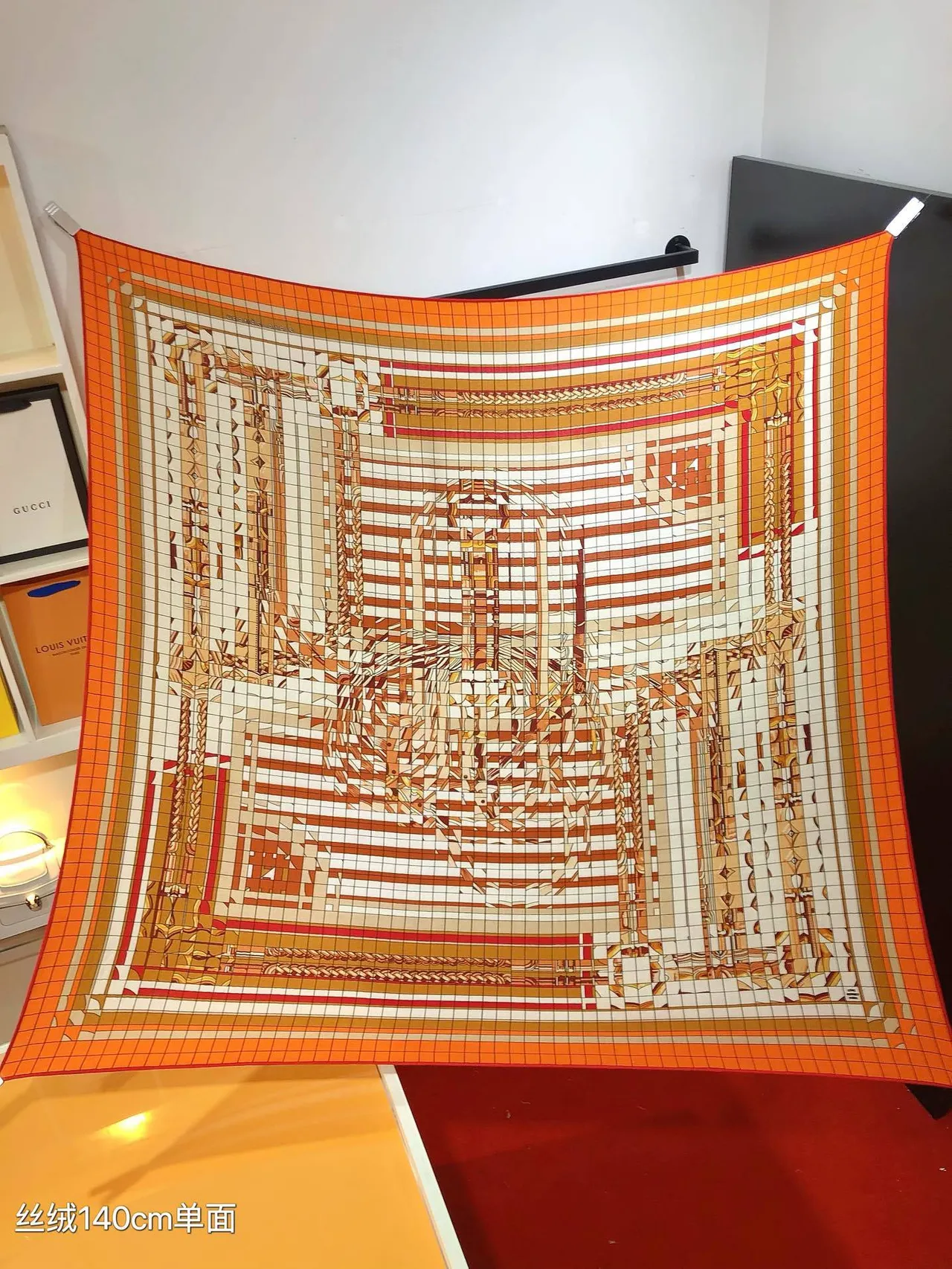 Hermès জ্যামিতিক কমলা খৈরা রেশম স্কার্ফ 5