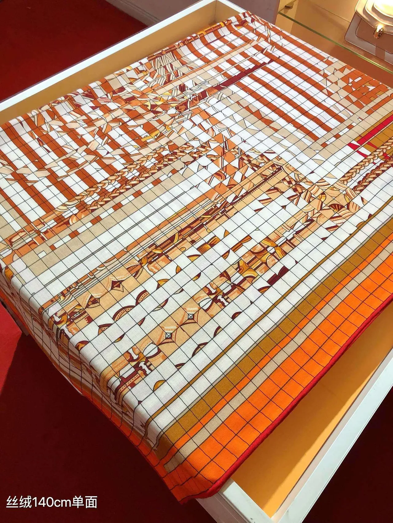 Hermès জ্যামিতিক কমলা খৈরা রেশম স্কার্ফ 7