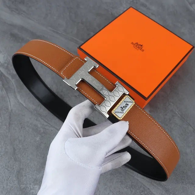 Hermès H Buckle বাদামী এবং কালো চামড়ার বেল্ট 5