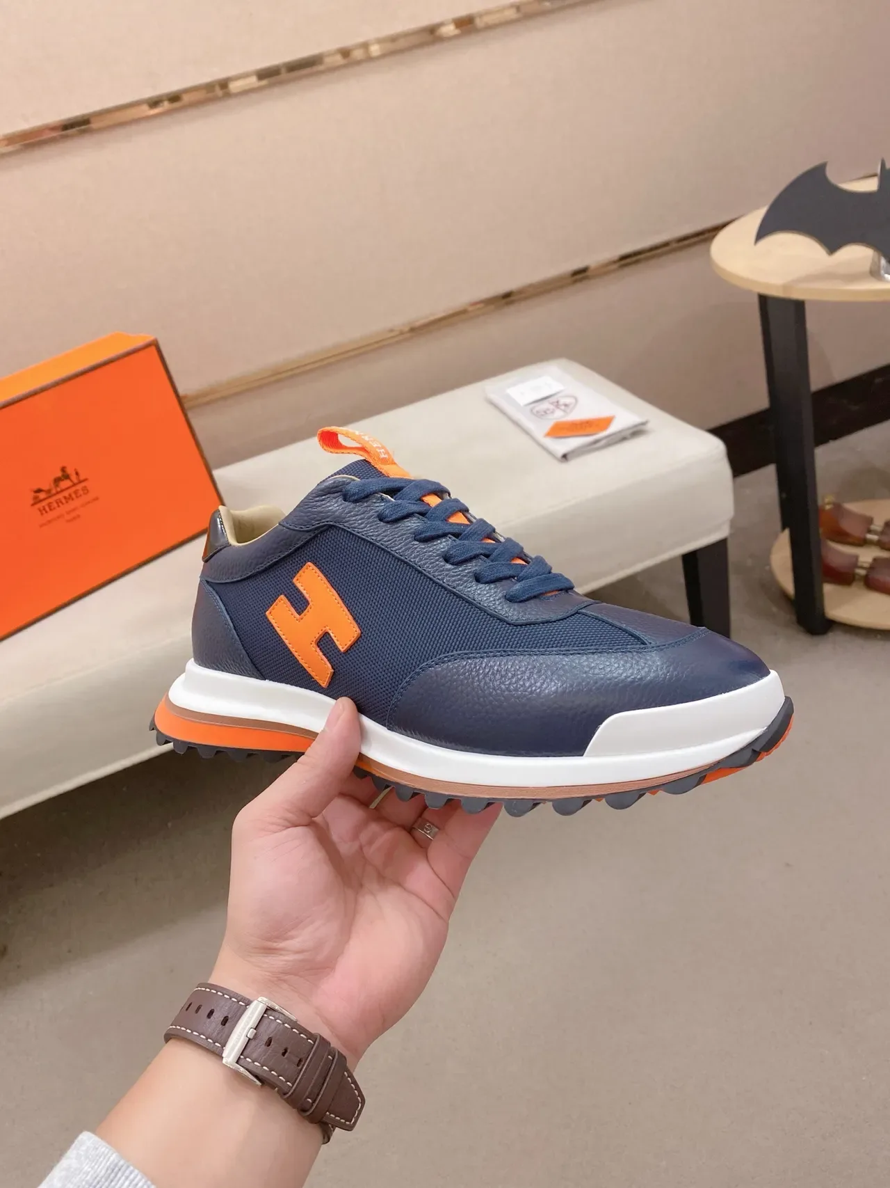 Hermès Navy Orange Couro e Malha Superior 'H' Logo Lifestyle Sneakers 5