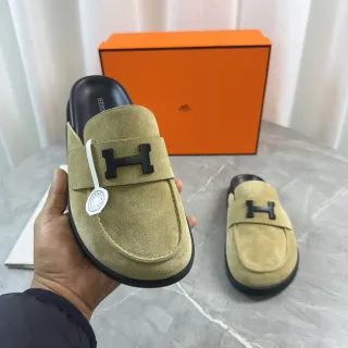 Hermès Oran बेज काला सूड ऊपरी H-Logo स्ट्रैप लोफर