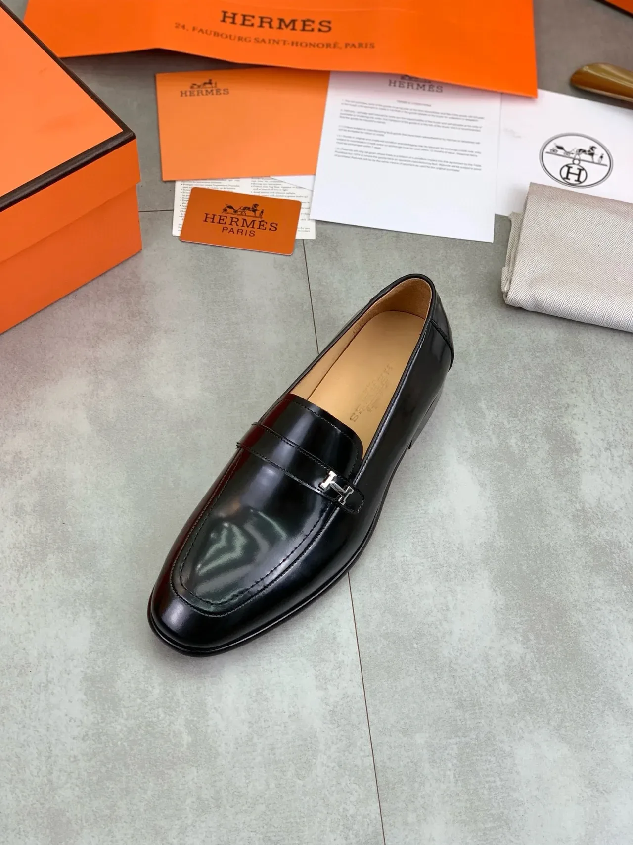 Hermès Oran Black Patent Leather H-Buckle Loafers 4