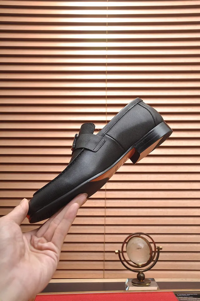 Hermès Oran Noir Cuir Perforé H-Buckle loafers 4
