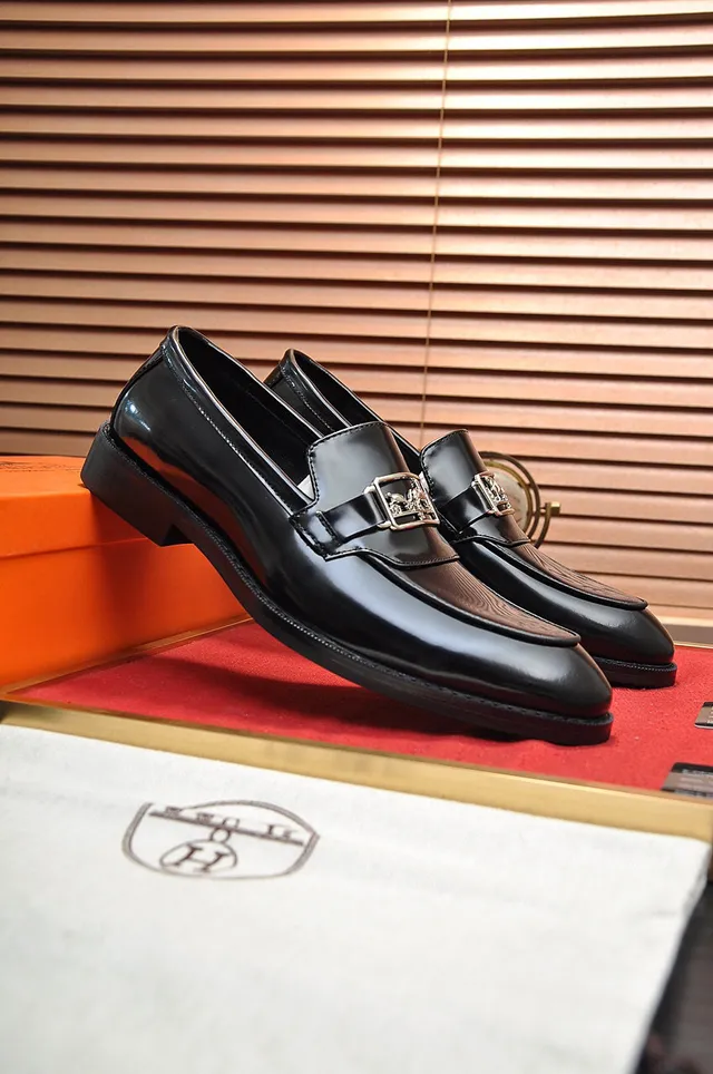 Hermès Oran Black Polished Leather Buckle Loafers 8