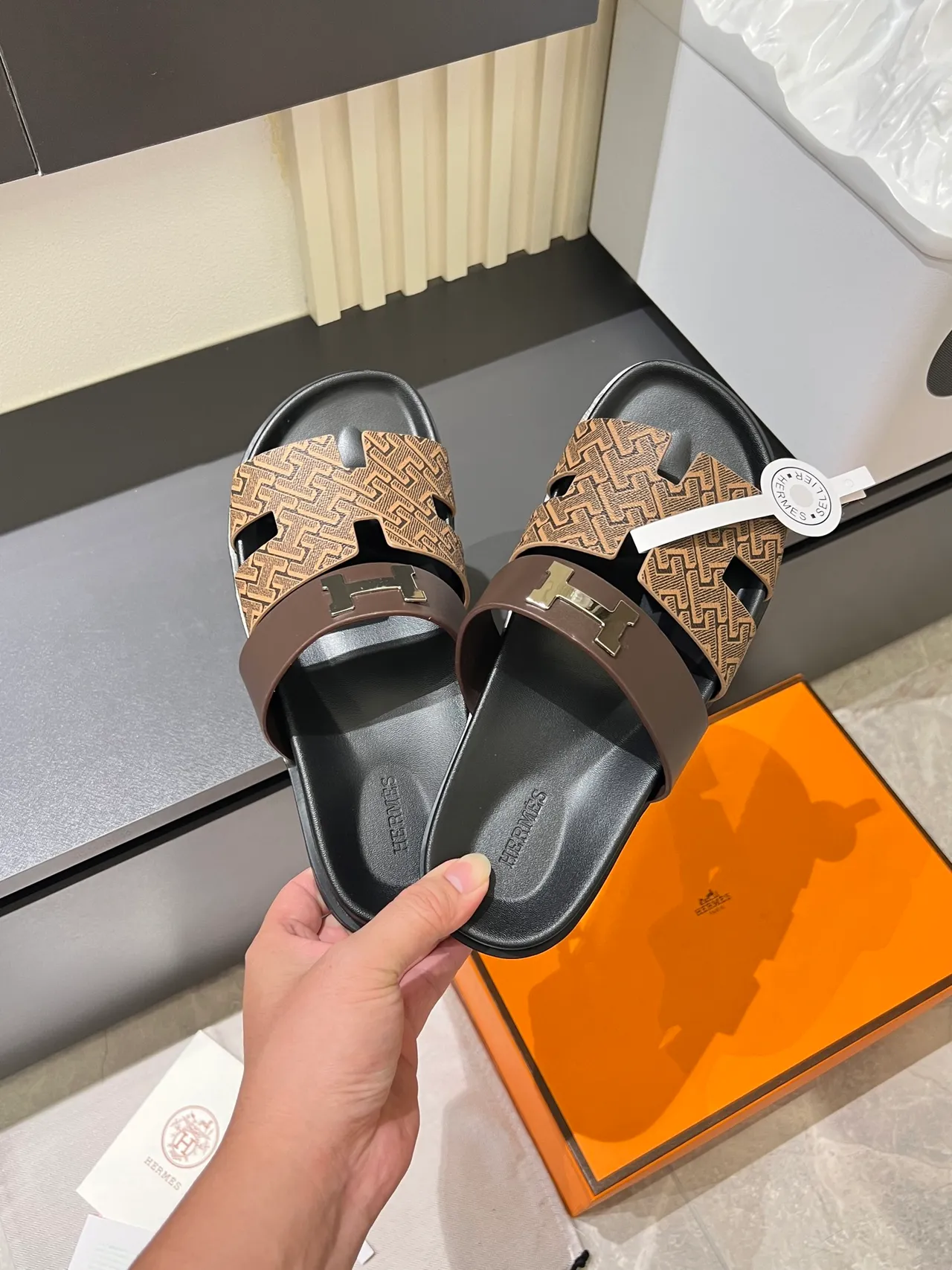 Hermès Oran मोनोग्राम कैनवास H-Logo चप्पल 7