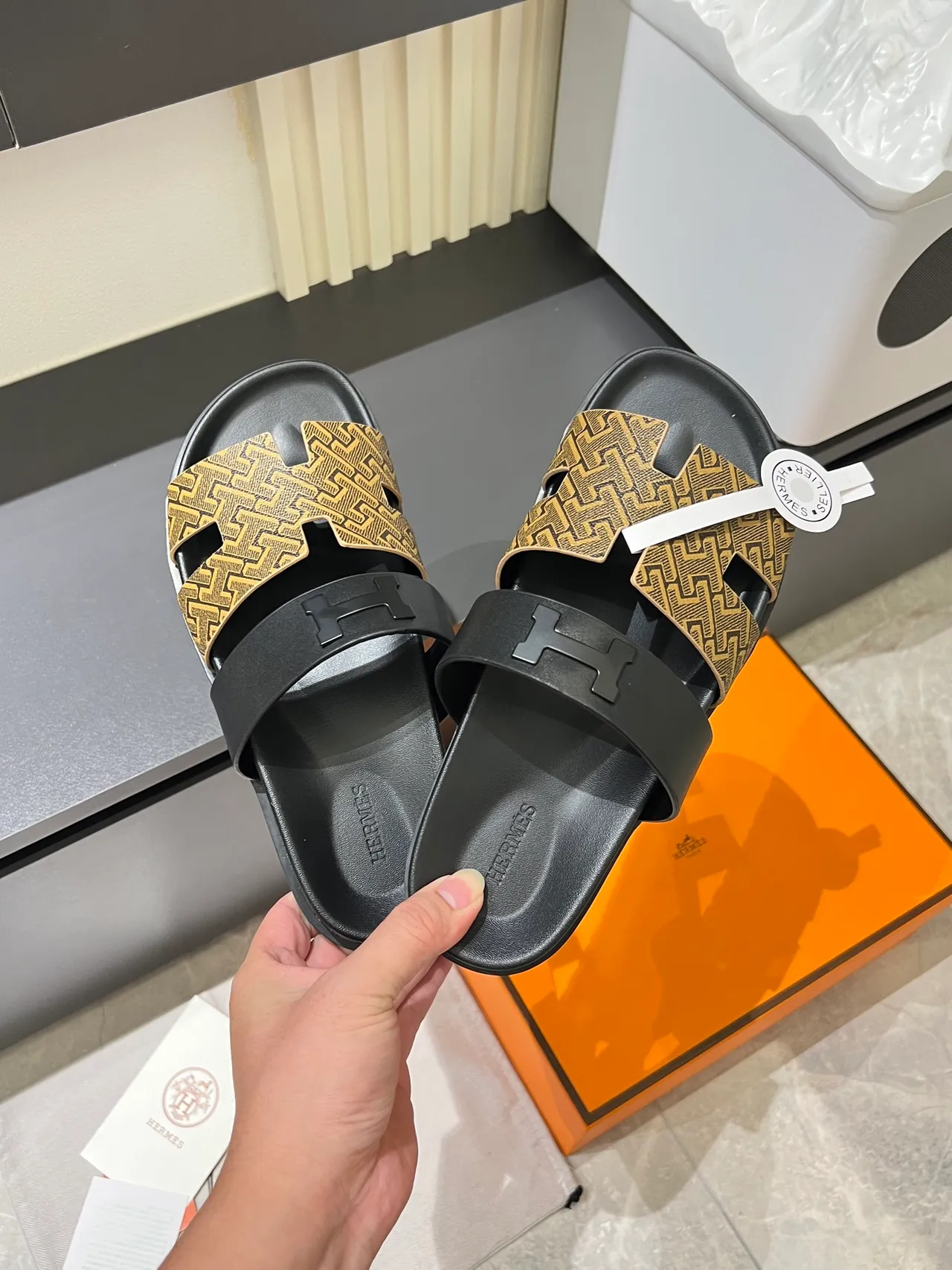 Hermès Oran मोनोग्राम कैनवास H-Logo चप्पल 8