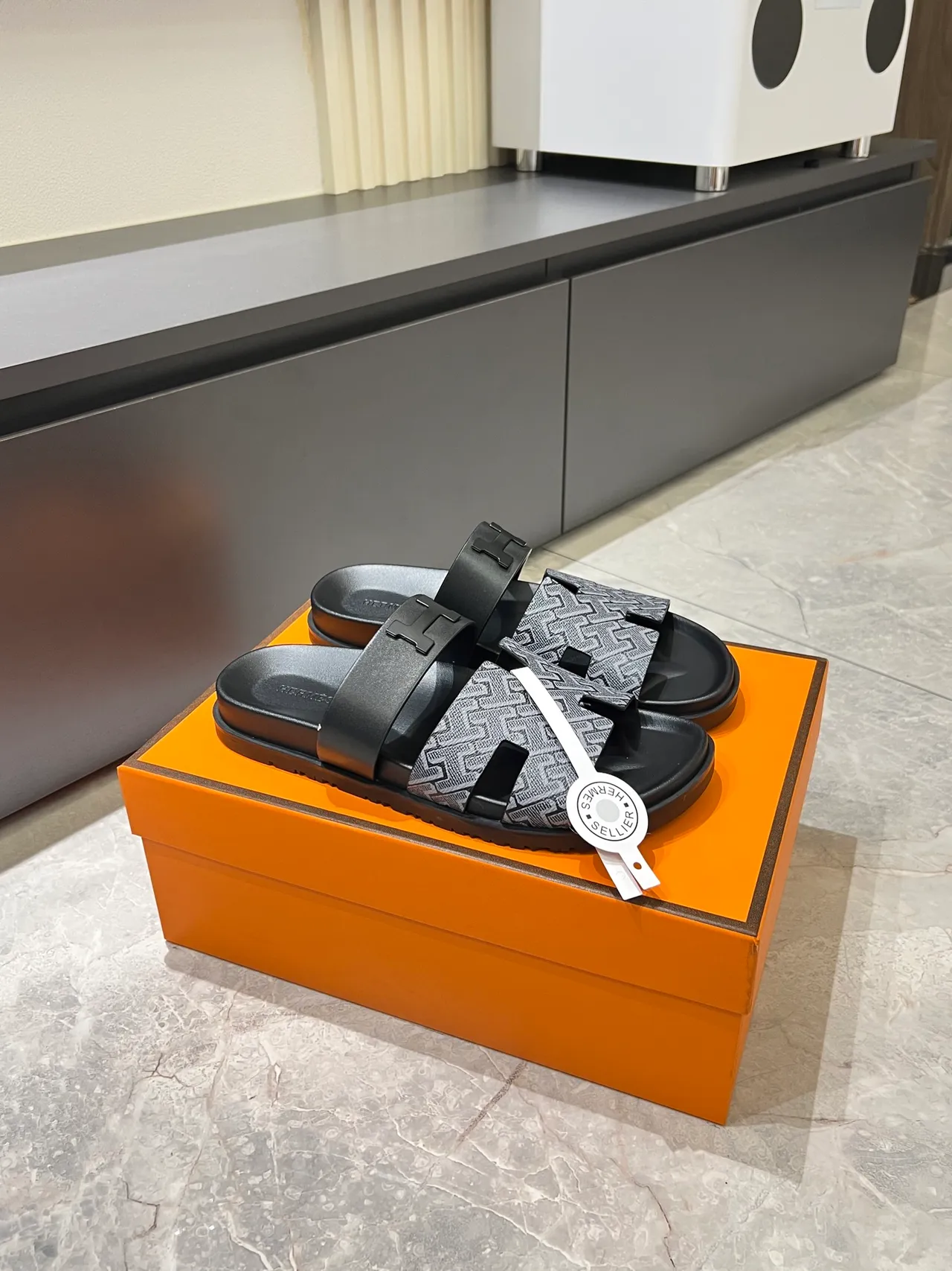 Hermès Oran मोनोग्राम कैनवास H-Logo चप्पल 9