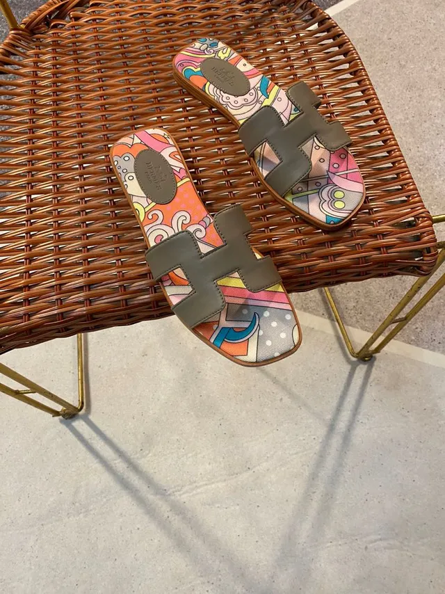 Hermès Oran Multicolor Abstract Print Slippers 4