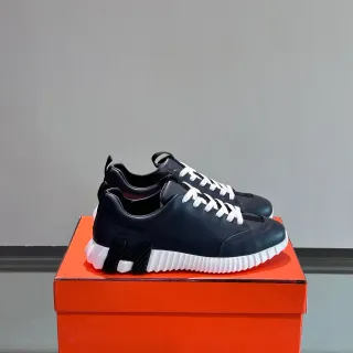 Hermès Oran Sneaker কালো ও সাদা লাইফস্টাইল স্নিকার্স