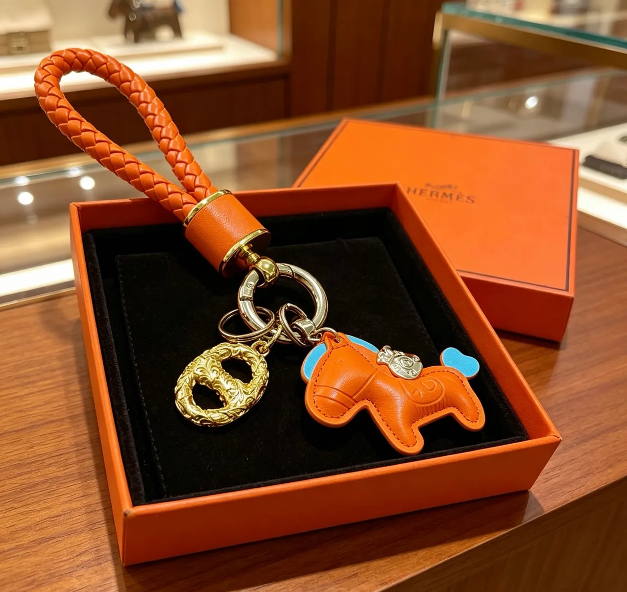 Hermès Orange Blue حلقة جلد مضفرة تعويذة حصانية غلاف الهاتف 2