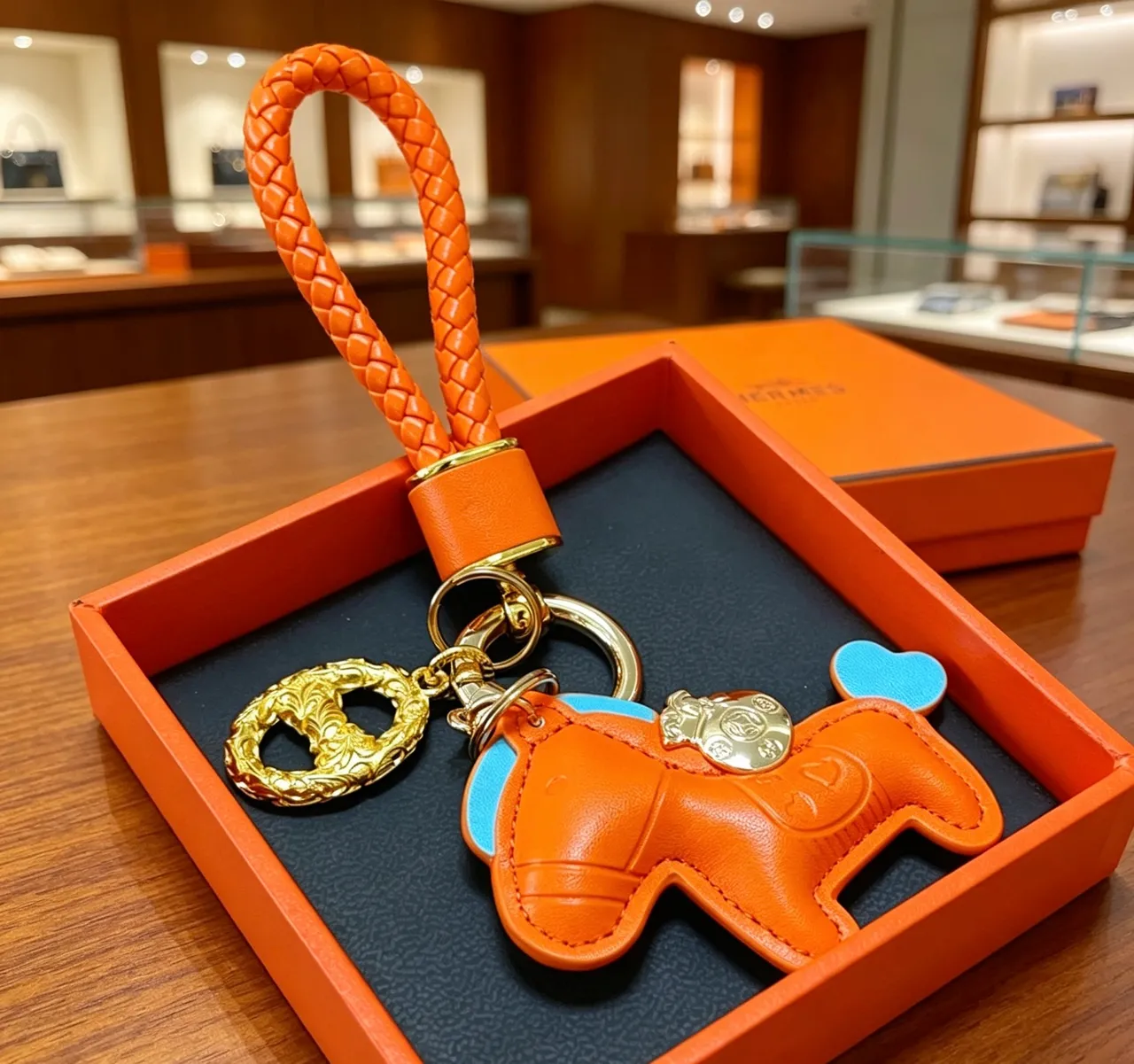 Hermès Orange Blue حلقة جلد مضفرة تعويذة حصانية غلاف الهاتف 5