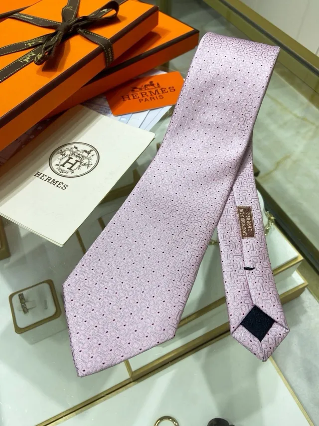 Hermès गुलाबी बैंगनी रेशम बुना हुआ ज्यामितिक एच-मोटिफ टाई 6
