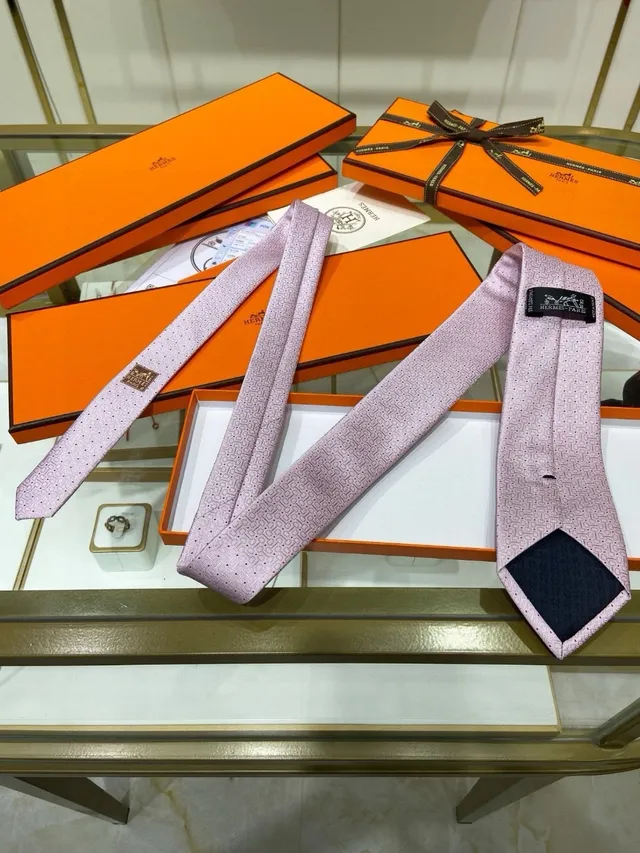 Hermès गुलाबी बैंगनी रेशम बुना हुआ ज्यामितिक एच-मोटिफ टाई 9