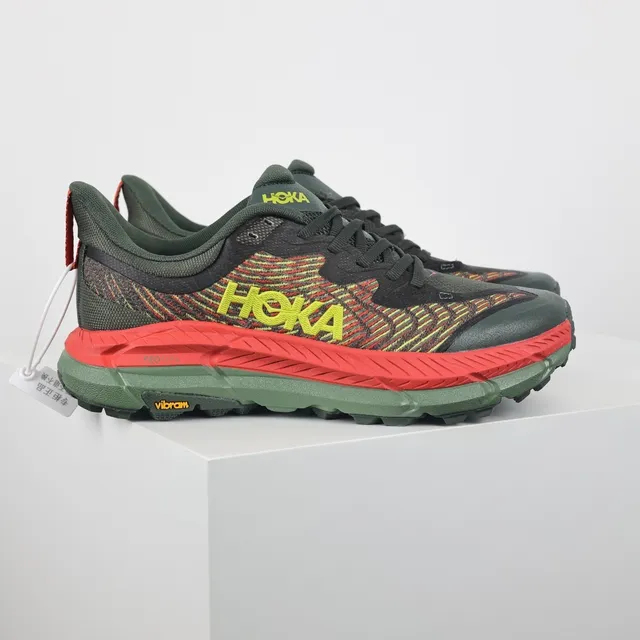 Hoka 军绿红 工程针织鞋面 双密度中底 跑鞋 3