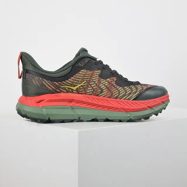 Hoka 军绿红 工程针织鞋面 双密度中底 跑鞋 7