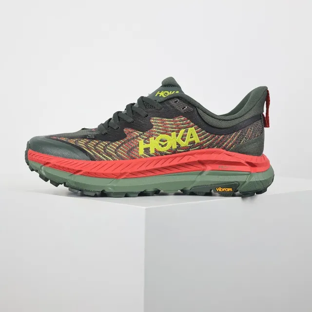 Hoka 军绿红 工程针织鞋面 双密度中底 跑鞋 9