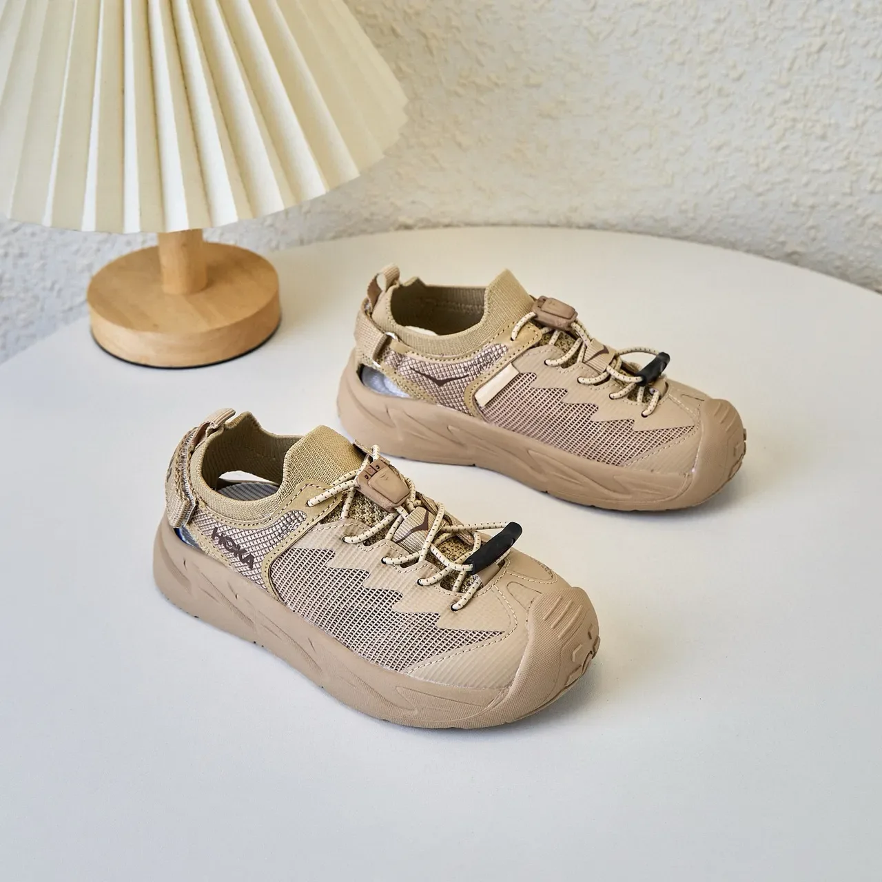 Hoka Preto Cinza Malha Superior Sola de Borracha Esculpida Tênis Lifestyle 3