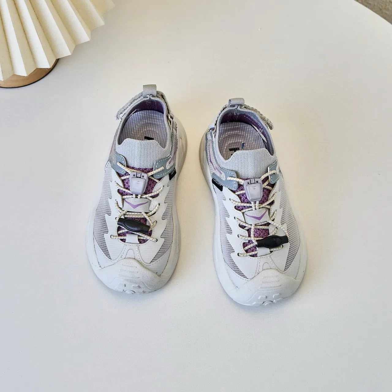 Hoka Preto Cinza Malha Superior Sola de Borracha Esculpida Tênis Lifestyle 9