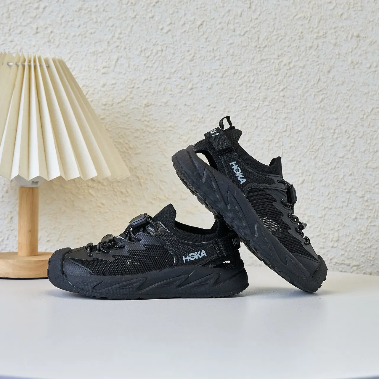Hoka Preto Cinza Malha Superior Sola de Borracha Esculpida Tênis Lifestyle 17