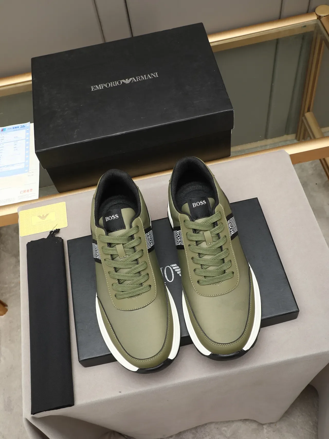 Hugo Boss Tênis Lifestyle Verde Oliva Preto Listrado 2