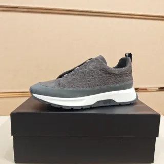 Hugo Boss 灰色 Monogram 一脚蹬生活运动鞋