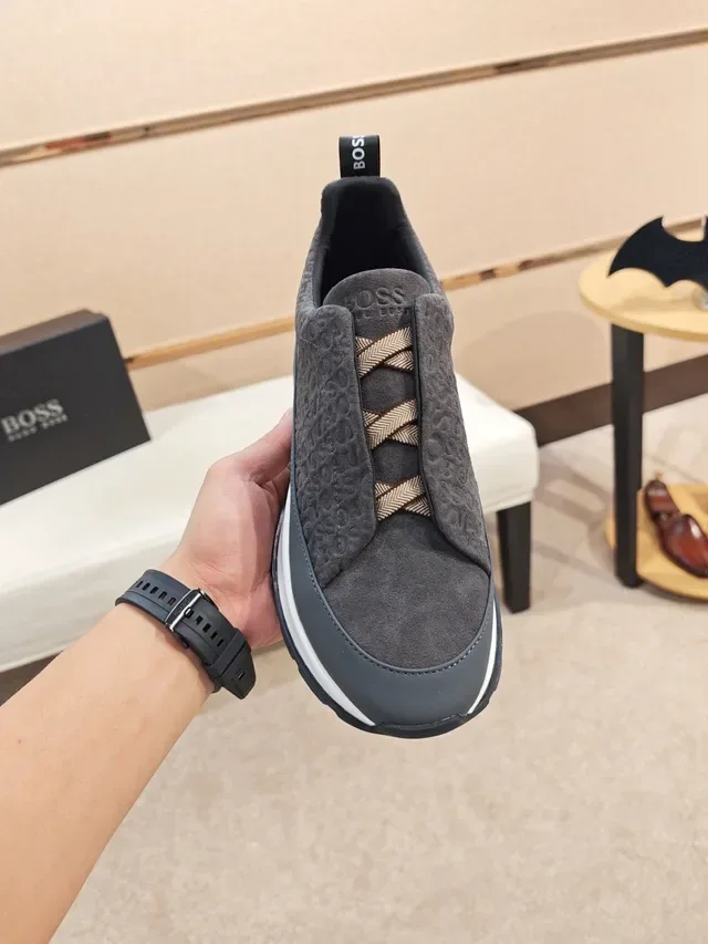 Hugo Boss ग्रे मोनोग्राम स्लिप-ऑन लाइफस्टाइल स्नीकर 5