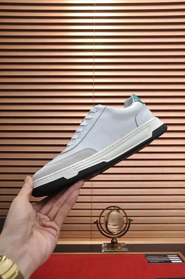 Hugo Boss Blanc et Gris Cuir et Daim Contraste Étiquette Talon Baskets 6