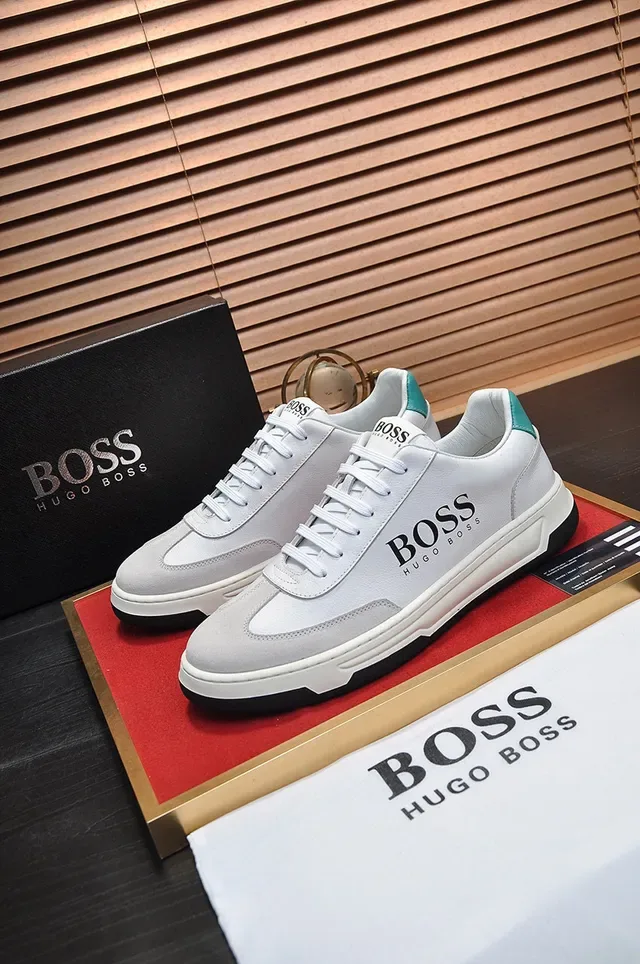Hugo Boss Blanc et Gris Cuir et Daim Contraste Étiquette Talon Baskets 8