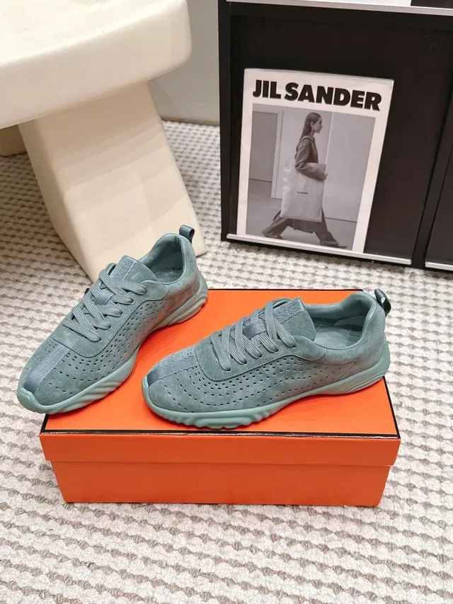 Jil Sander sneakers lifestyle suède perforé teal 5