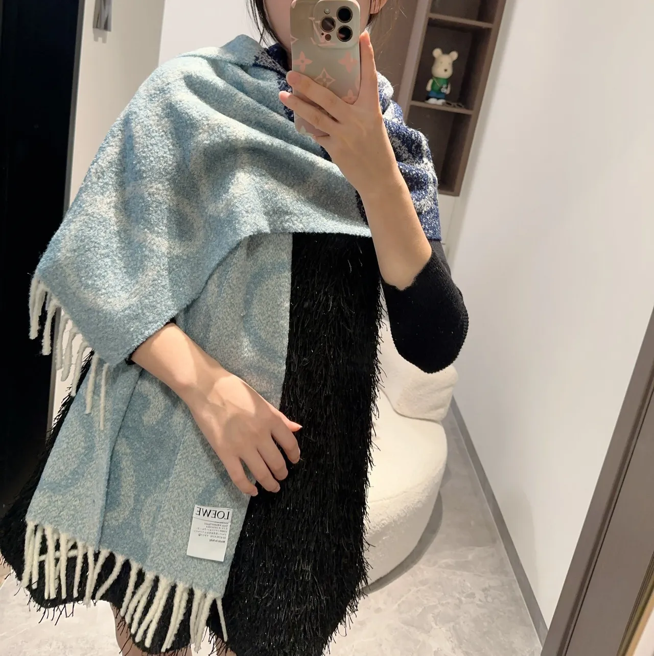 Loewe Anagram Patch وشاح الكشمير أزرق رمادي مختلط 3