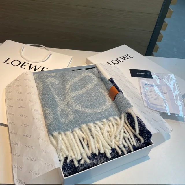 Loewe Anagram Patch وشاح الكشمير أزرق رمادي مختلط 5