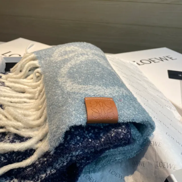 Loewe Anagram Patch وشاح الكشمير أزرق رمادي مختلط 6