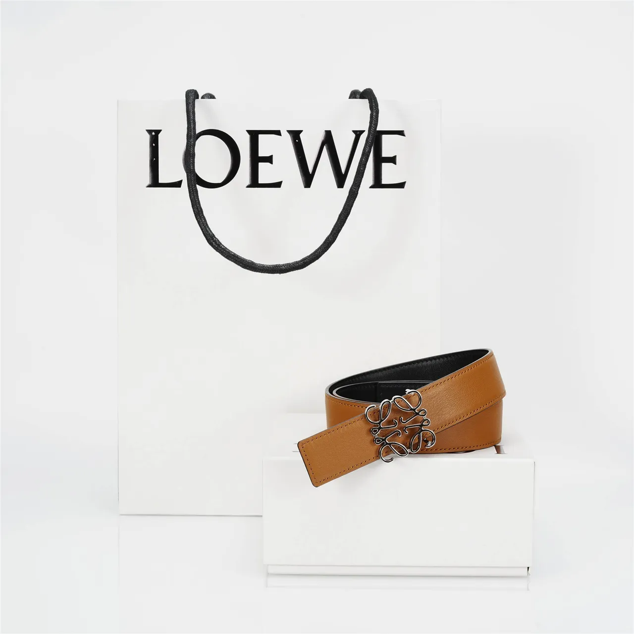Loewe Anagram Tan Ceinture en cuir 2