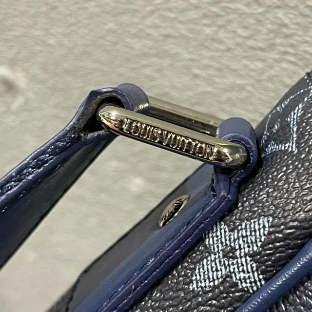 Louis Vuitton حقيبة كروس بودي قماش مطبوع بمونوغرام تأثير تدرجي Ombre أخضر عسكري رمادي 4