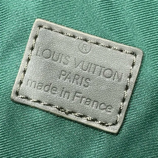 Louis Vuitton حقيبة كروس بودي قماش مطبوع بمونوغرام تأثير تدرجي Ombre أخضر عسكري رمادي 11