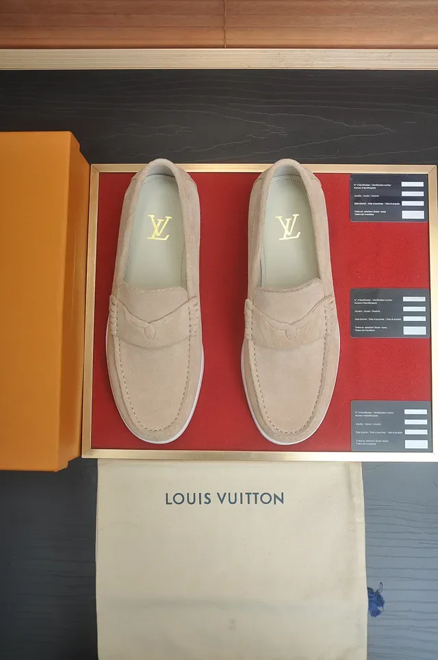 Louis Vuitton Mocassins Beige Ante con Correa Atada 5