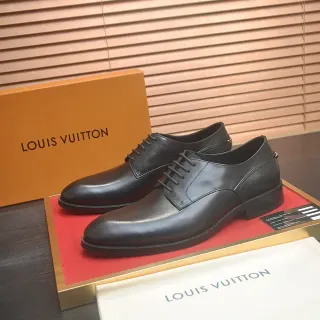 Louis Vuitton काली चमड़ी की कैप टो ऑक्सफोर्ड जूते