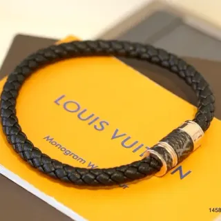 Louis Vuitton سوار أسود فضي جلد مضفر أسطواني إغلاق معدني