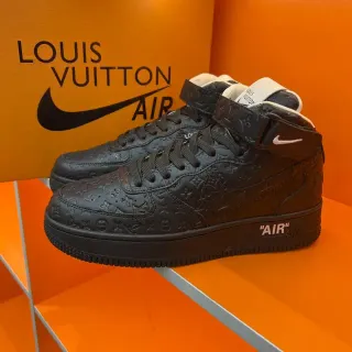 Louis Vuitton Sneakers Lifestyle Negro Blanco Alto Monograma Embossado Cuero