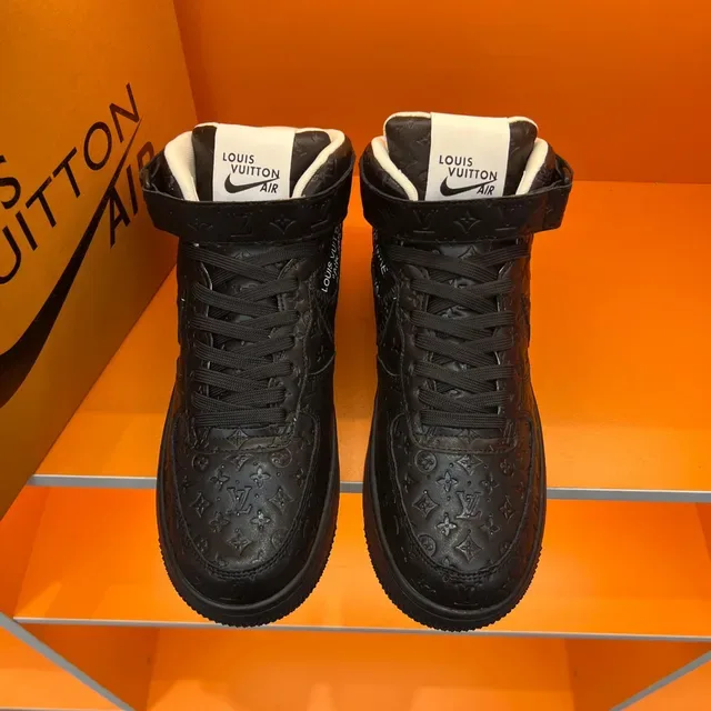 Louis Vuitton Black White High-Top Monogram-Embossed Leather Lifestyle Sneakers 9