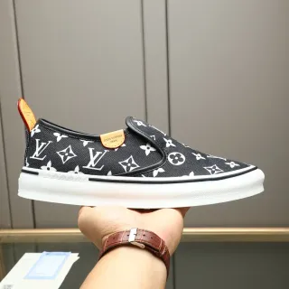 Louis Vuitton Sneakers Lifestyle Negro y Blanco Monogram Lona Slip-On