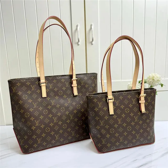 Louis Vuitton भूरा बेज मोनोग्राम कैनवास रोल्ड लेदर हैंडल्स टोट बैग 10