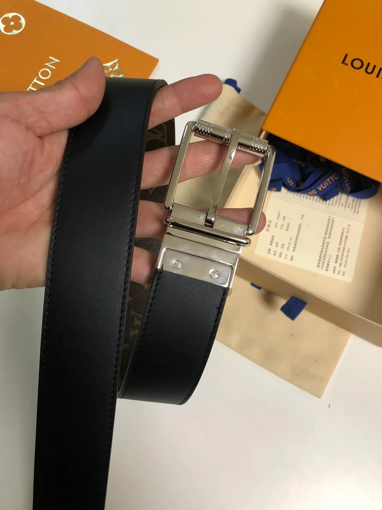 Louis Vuitton भूरा सोना मोनोग्राम कैनवास रिवर्सिबल सिल्वर टोन बकल चमड़े की बेल्ट 3