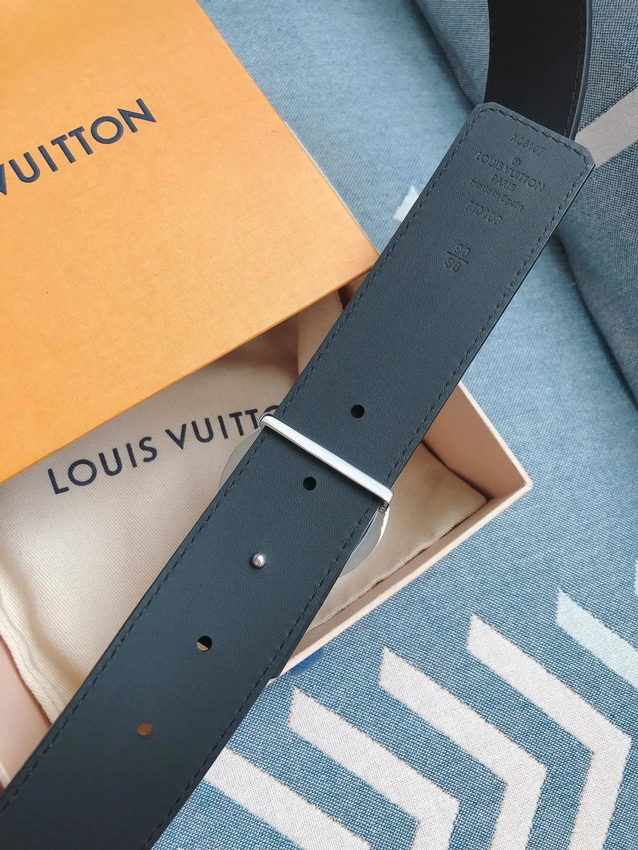 Louis Vuitton Circle LV Belt Dark Gray Monogram Leather Belt 5