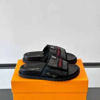 Louis Vuitton Chanclas con doble correa Monogram