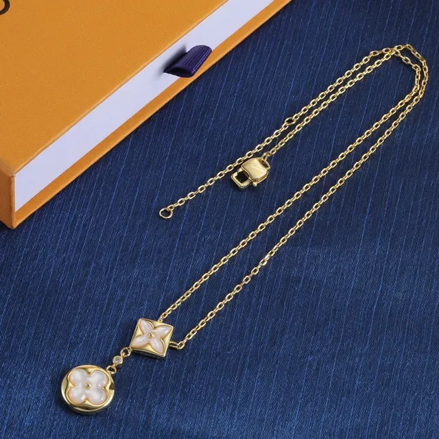 Louis Vuitton 花朵金白色链条 珍珠母贝花卉吊坠 项链 2