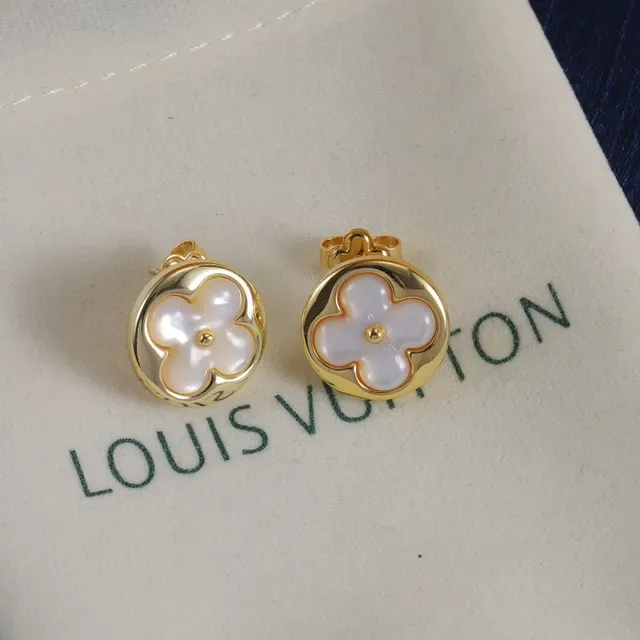 Louis Vuitton 花朵金白色链条 珍珠母贝花卉吊坠 项链 5