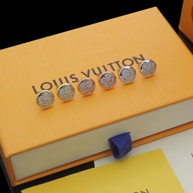 Louis Vuitton Brincos Motivo de Flor Quadrado Pavé 5